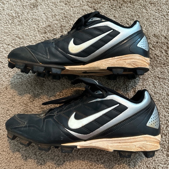 Nike Baseball Cleats - Size 10.5 - Picture 2 of 5